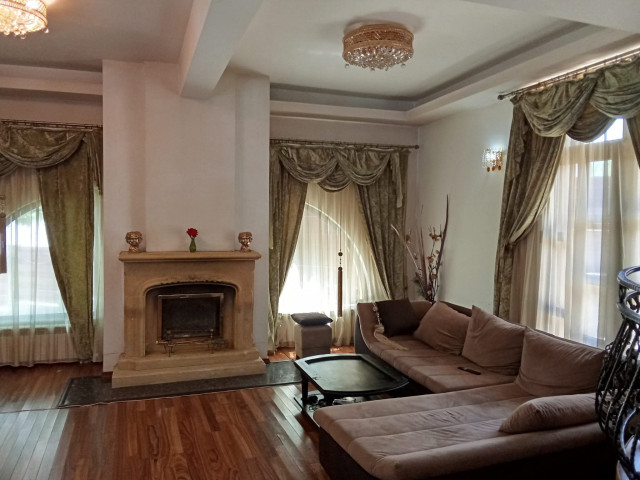 Bucium vila 280mp, 8 camere,  de vanzare,  (dupa restauranu Onix) 159409