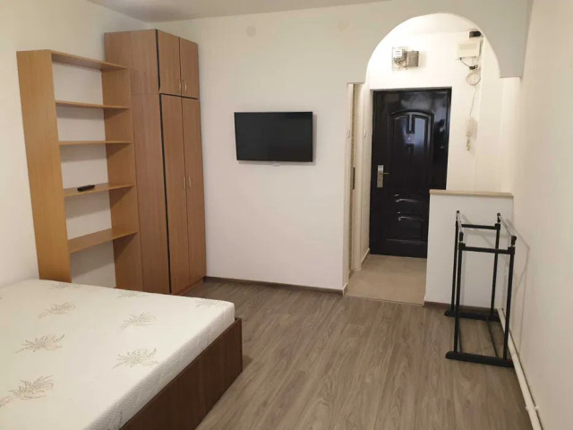 Apartament, o camera,  semidecomandat ,  26 mp , Nicolina, de inchiriat,  (Marcomed Center) 162546