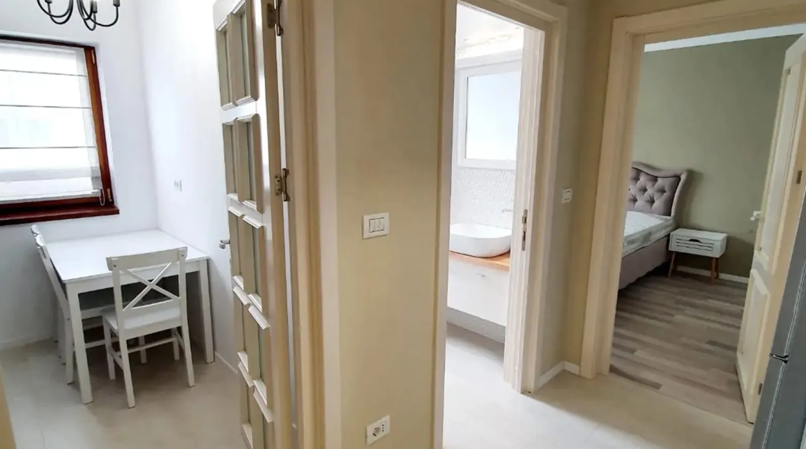 Oferta Apartament de vanzare, 3 camere, decomandat, 75 mp , Galata,  Platoul Insorit imagine 3