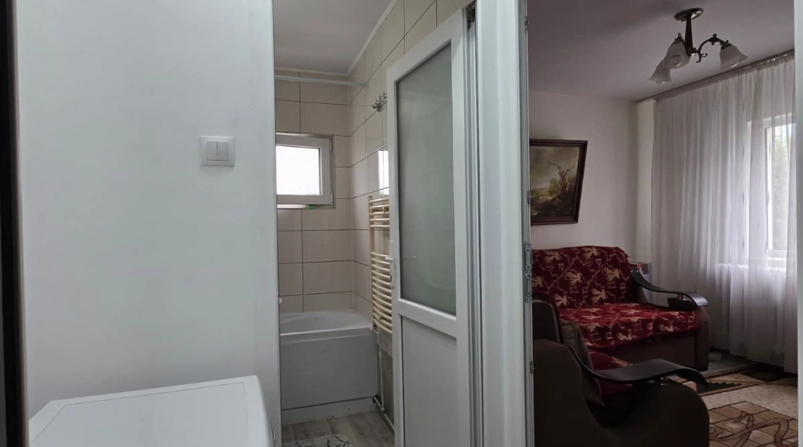Oferta Apartament de vanzare, 2 camere, semidecomandat, 42 mp , Mircea cel Batran,  BRD imagine 5