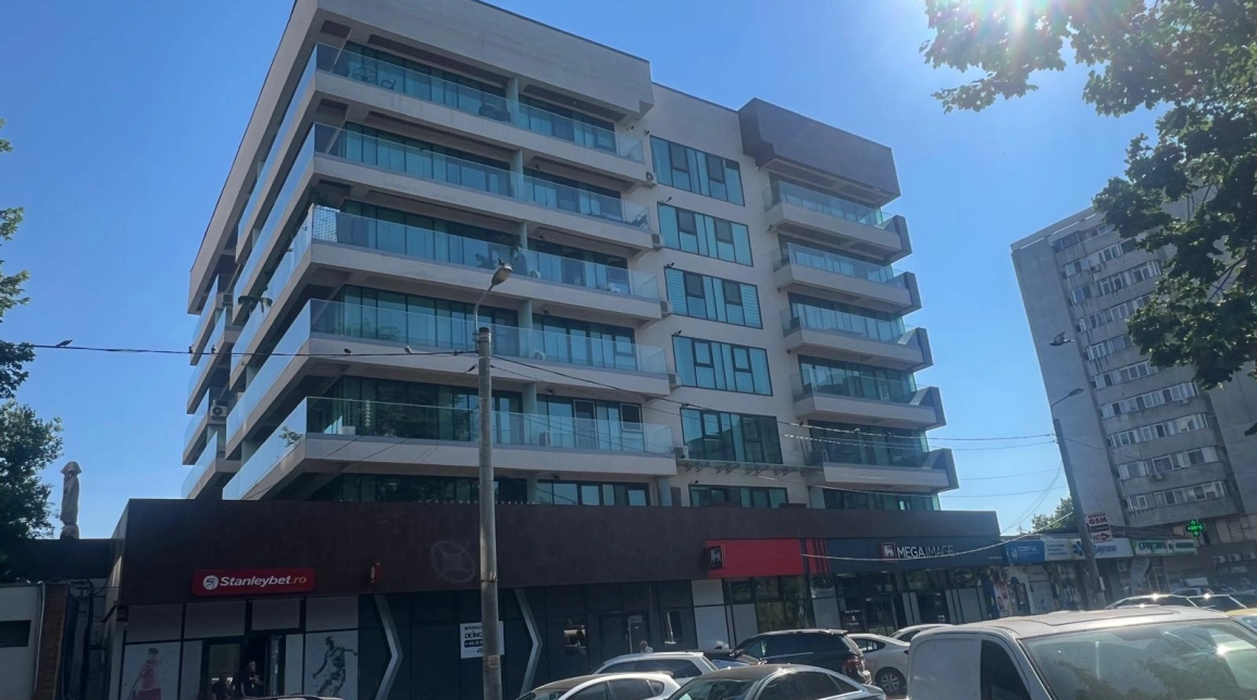 Oferta 2 camere, , 100 mp , de vanzare apartament in zona Centru,  Bloc Mercur Mary-vis a vis de Palas Mall imagine 2