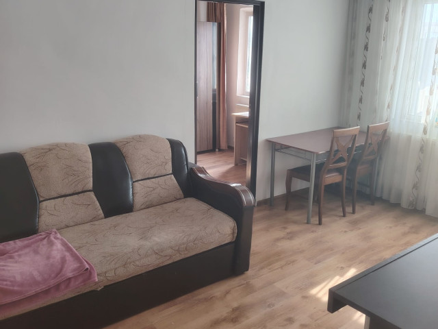Alexandru cel Bun apartament  40 mp , 2 camere,  semidecomandat , de inchiriat,  (Piata Voievozilor ) 162004