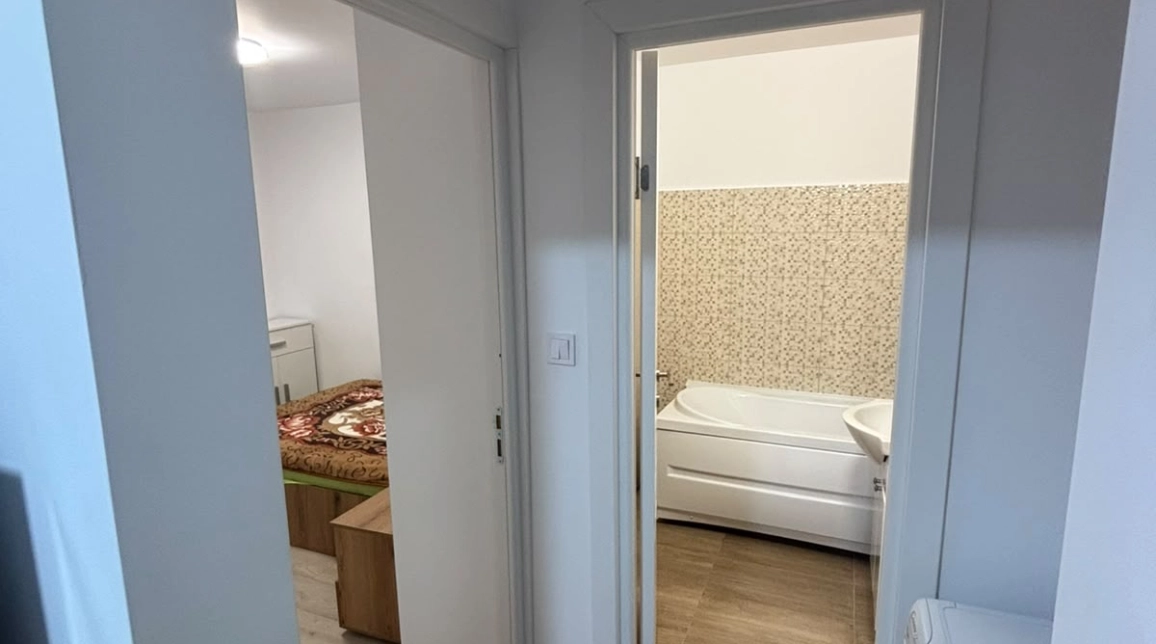 Oferta Apartament, 2 camere, decomandat, 45 mp , Podul de Fier, de inchiriat,  Tg. Cucu imagine 3