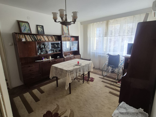 De vanzare apartament, 2 camere,  semidecomandat ,  52 mp , Centru,  (Piata Unirii) 161807