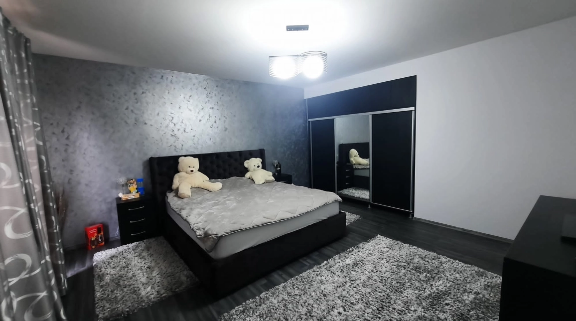 Oferta Miroslava casa 180 mp , 5 camere, de vanzare,  Centru imagine 4
