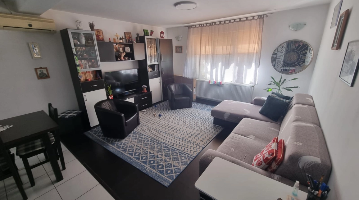 Oferta De vanzare casa, 6 camere, 135 mp , Tatarasi,  Cartier Aviatie imagine 1