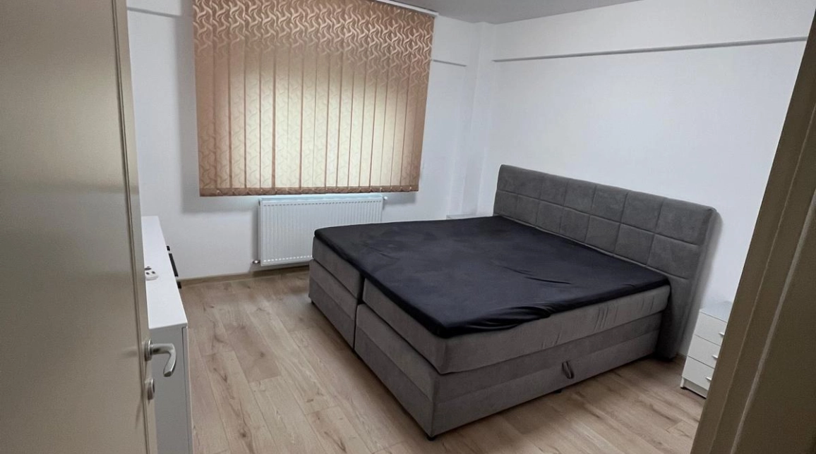 Oferta De inchiriat apartament nou, 3 camere, decomandat, 70 mp , Valea Adanca,  Str Pepinierii imagine 1