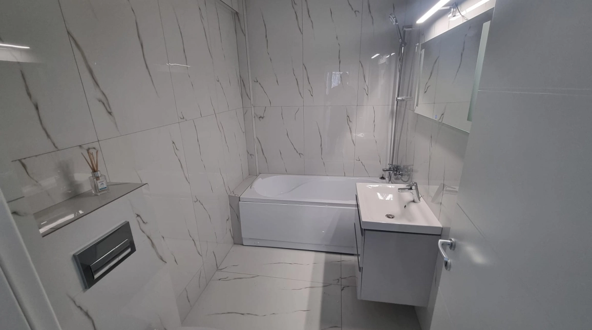 Oferta Tatarasi apartament 88 mp , 3 camere, decomandat, de vanzare,  Aurel Vlaicu- Bloc nou imagine 8