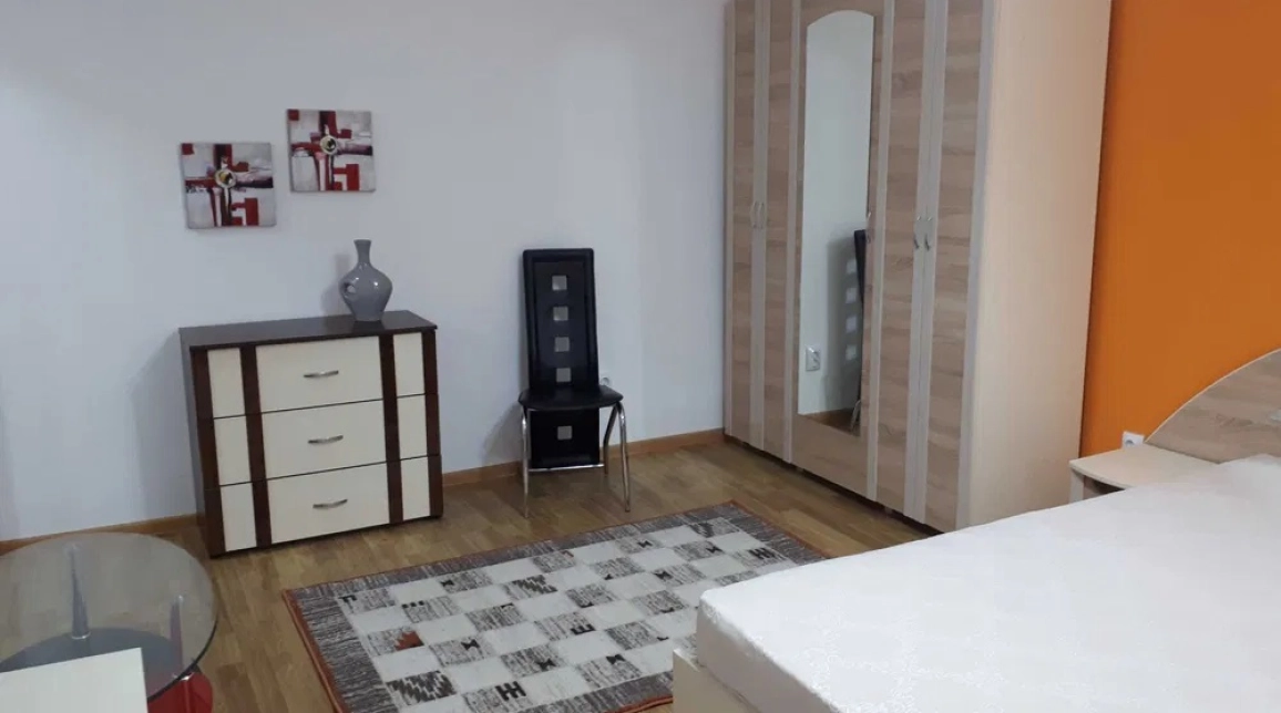 Oferta Tatarasi apartament 31 mp , o camera, decomandat, de vanzare,  Complex Ciurchi imagine 1