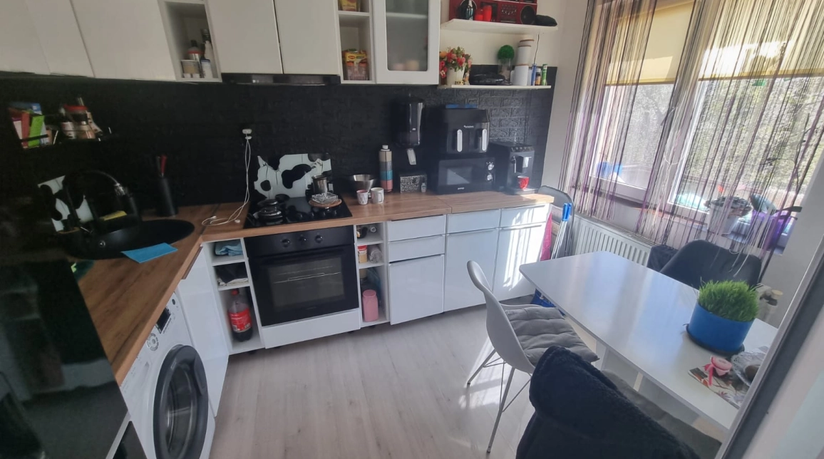 Oferta De vanzare casa, 6 camere, 135 mp , Tatarasi,  Cartier Aviatie imagine 4