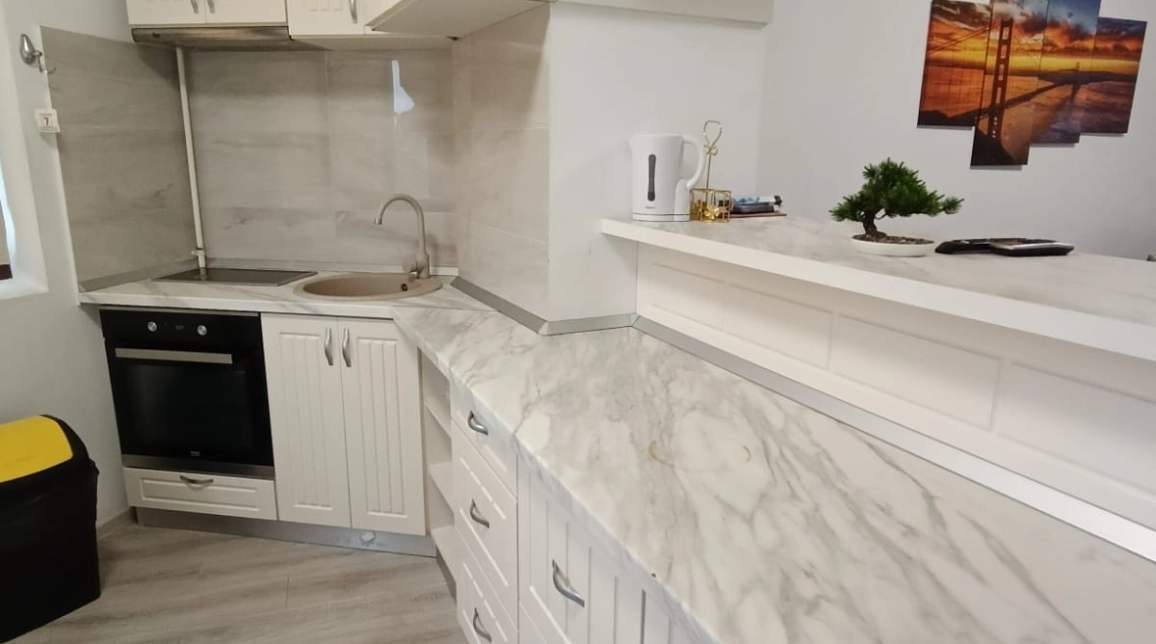 Oferta Apartament de vanzare, 3 camere, , 54 mp , Central,  PALAS MALL imagine 2