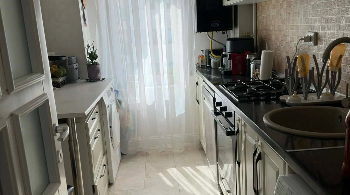 Oferta Apartament de vanzare, 2 camere, decomandat, 65 mp , Copou,  Royal Town imagine 12