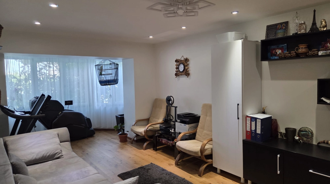 Oferta De vanzare apartament, 3 camere, decomandat, 82 mp , Nicolina,  Prima Statie-Panasonic imagine 3
