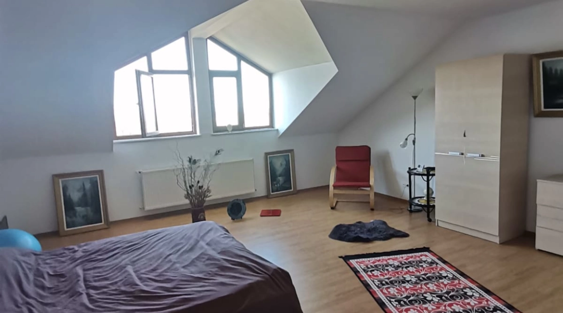 Oferta 7 camere, 320 mp , de vanzare casa in zona Bucium,  Pensiunea Shamroch INN imagine 2