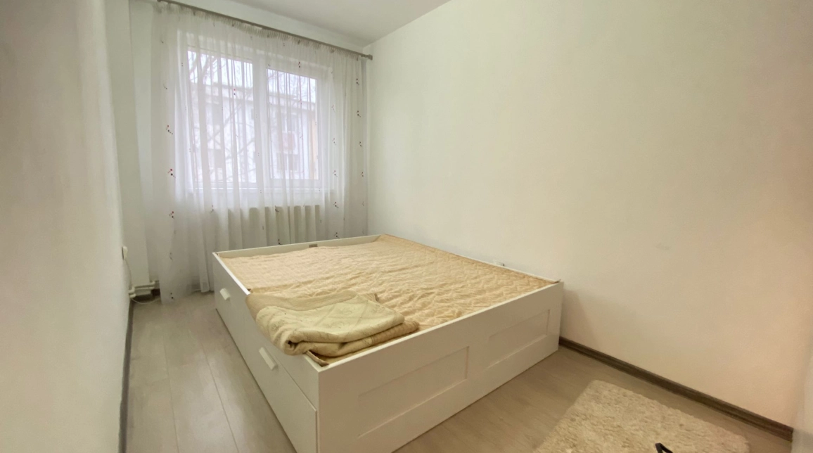 Oferta Apartament, 3 camere, semidecomandat, 65 mp , Podu Ros, de vanzare,  Primaverii - Pasapoarte imagine 8