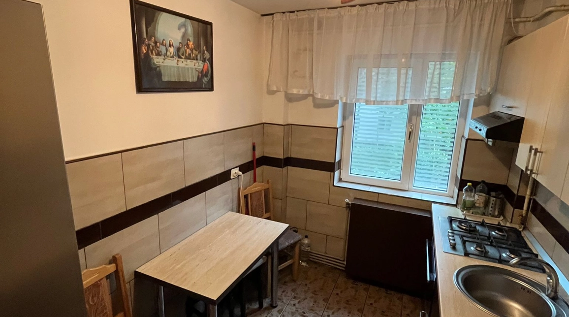 Oferta Podu Ros apartament 50 mp , 2 camere, semidecomandat, de vanzare,  Gara Internationala imagine 1