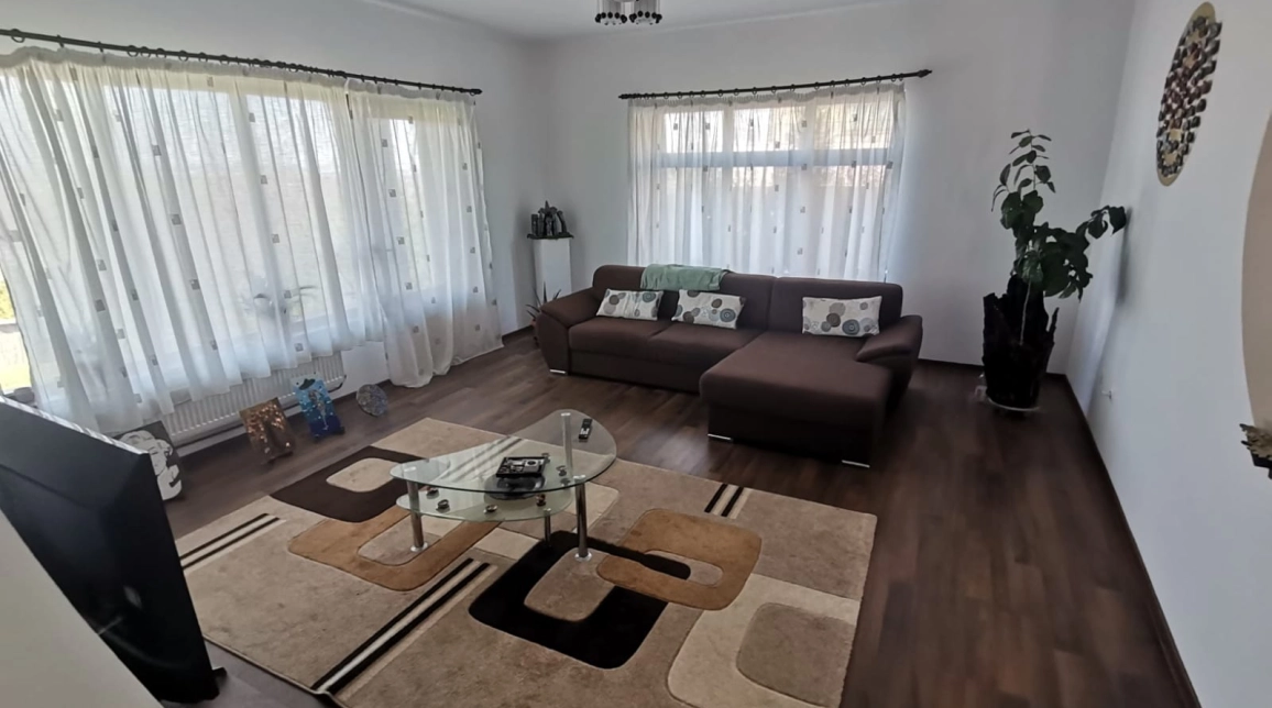 Oferta 7 camere, 320 mp , de vanzare casa in zona Bucium,  Pensiunea Shamroch INN imagine 16