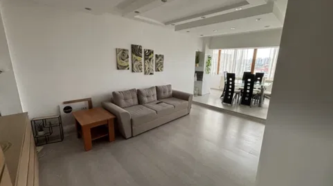 Oferta Central apartament 63 mp , 2 camere, decomandat, de inchiriat,  Hala Centrala imagine 2