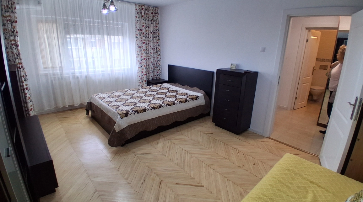 Oferta De vanzare apartament, o camera, decomandat, 40 mp , Pacurari,  MOARA DE FOC, AUTOCENTER imagine 2