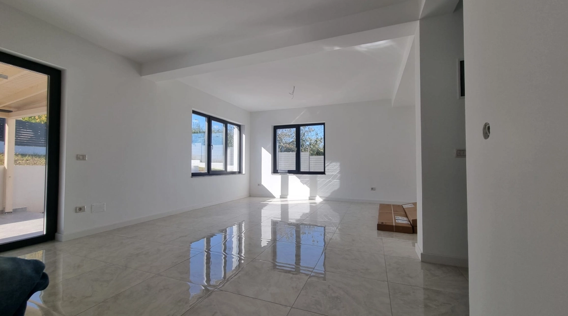Oferta Bucium casa 120 mp , 4 camere, de vanzare,  Primaria Barnova imagine 1