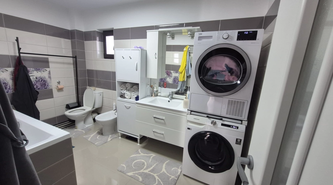 Oferta De vanzare casa, 4 camere, 110 mp , Miroslava,  Transanapet imagine 17