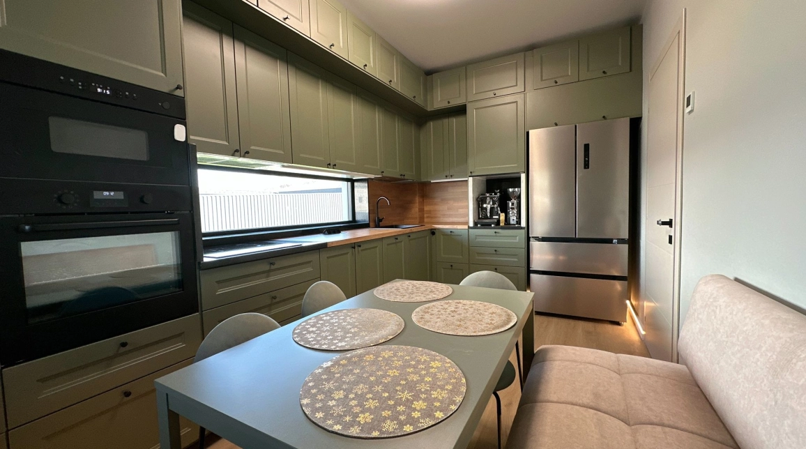 Oferta Casa, 4 camere, 114 mp , Bucium, de vanzare,  Visani - strada principala imagine 1
