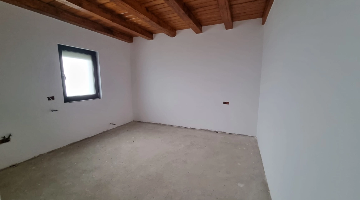 Oferta Casa de vanzare, 6 camere, 205 mp , Valea Adanca,  mai jos de 5 drumuri imagine 5