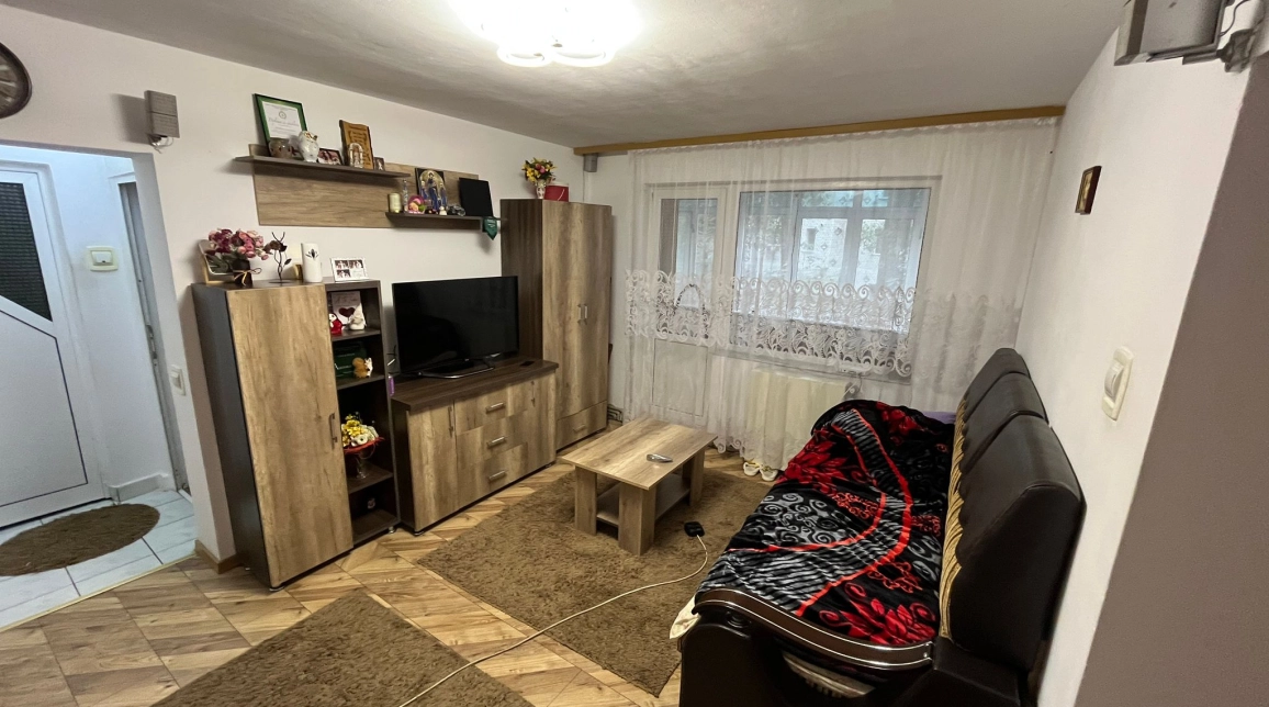 Oferta Podu Ros apartament 50 mp , 2 camere, semidecomandat, de vanzare,  Gara Internationala imagine 4