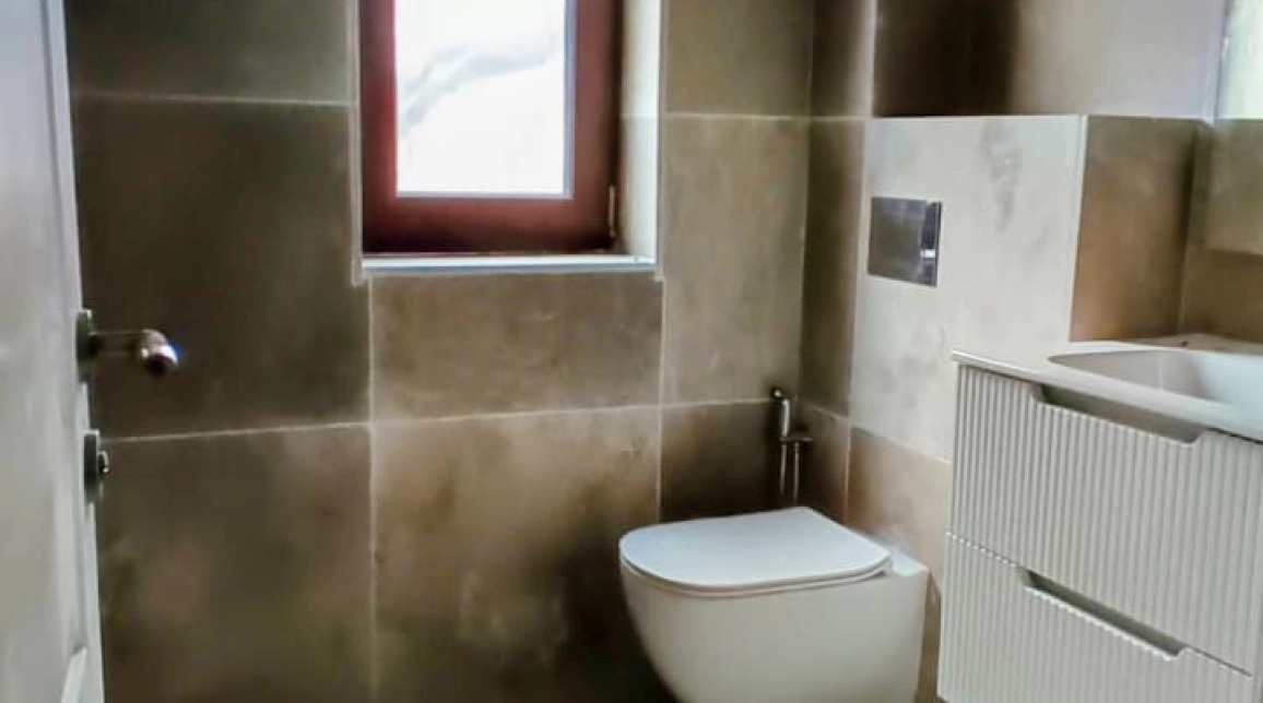 Oferta De vanzare casa, 5 camere, 110 mp , Tomesti,  Chicerea dupa Scoala imagine 3