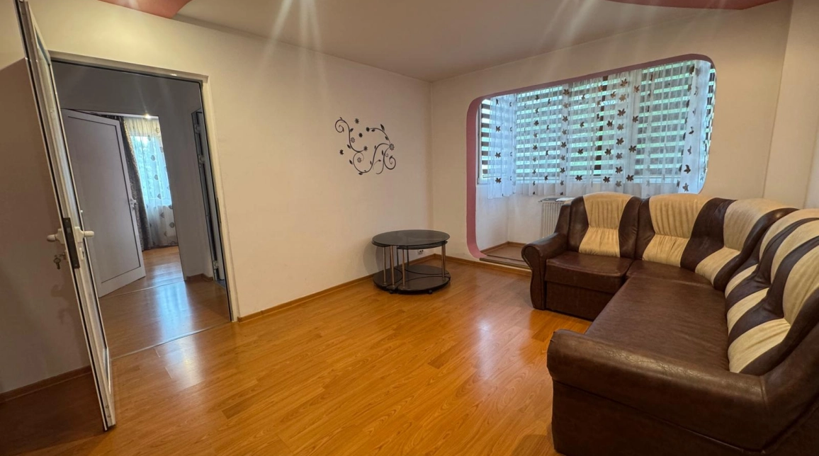 Oferta De inchiriat apartament, 2 camere, semidecomandat, 54 mp , Podu Ros,  Sensul Giratoriu imagine 3