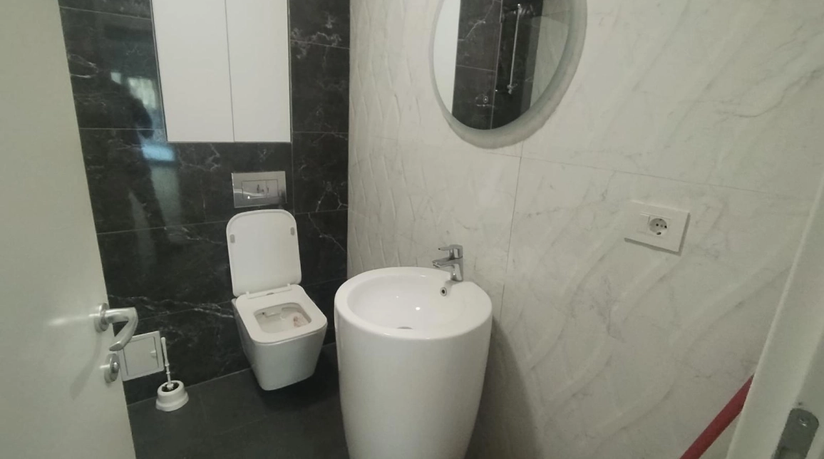 Oferta De inchiriat apartament, 2 camere, , 100 mp , Centru,  Vis a vis de Palas Mall imagine 6