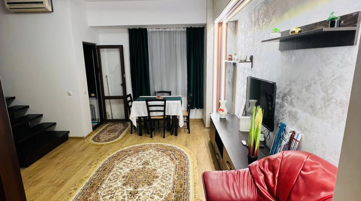 Oferta Apartament, 3 camere, , 72 mp , Central, de inchiriat,  PalasMall imagine 1
