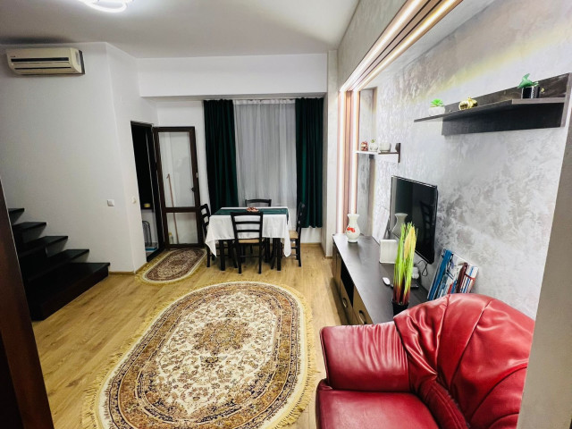 Apartament, 3 camere,   ,  72 mp , Central, de inchiriat,  (PalasMall) 162661