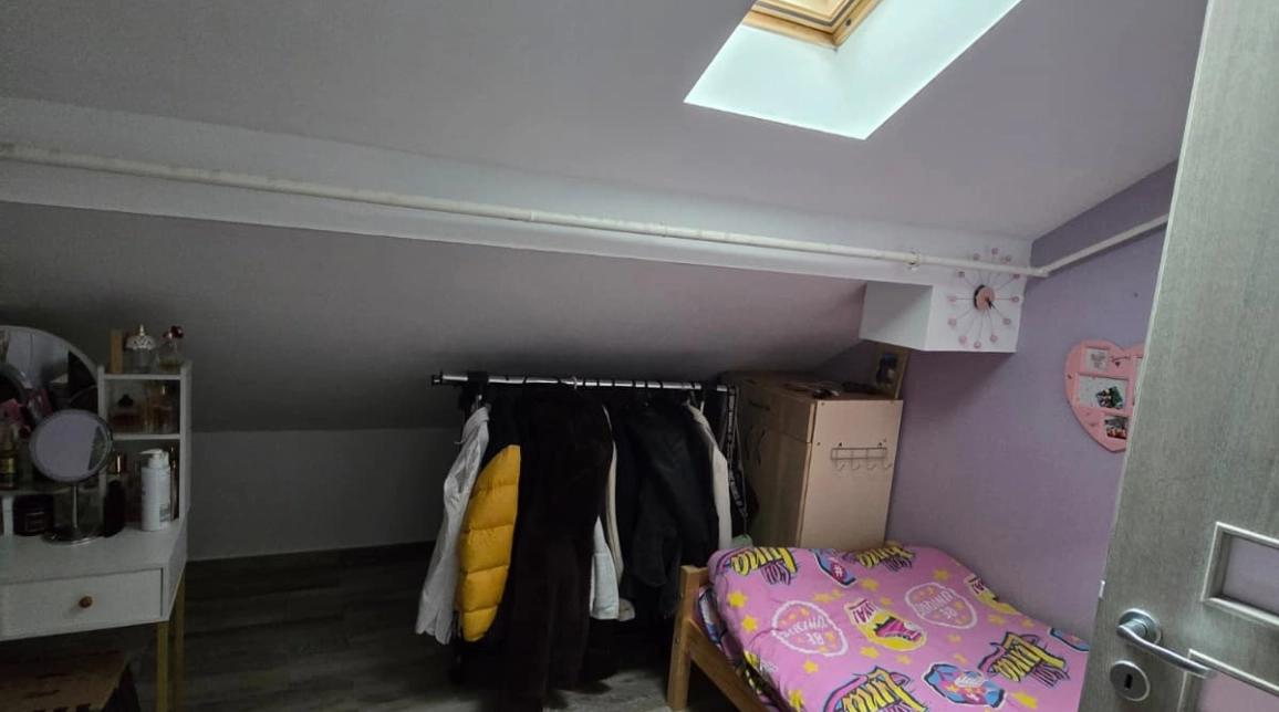 Oferta Apartament, 4 camere, decomandat, 70 mp , CUG, de vanzare,  Lidl Visoianu imagine 3