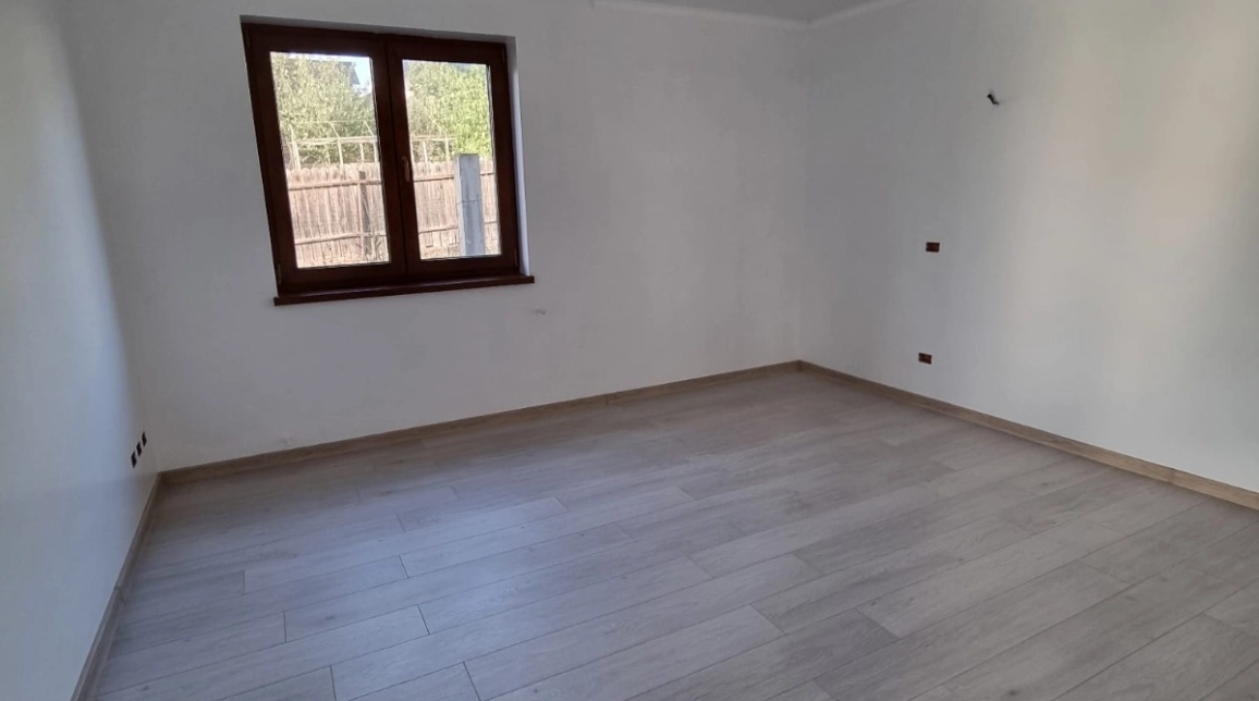 Oferta Casa, 7 camere, 230 mp , Valea Adanca, de vanzare,  5 drumuri imagine 8