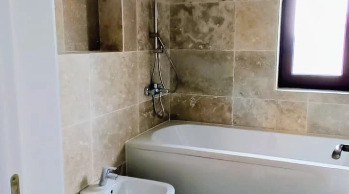 Oferta De vanzare casa, 5 camere, 110 mp , Tomesti,  Chicerea dupa Scoala imagine 4
