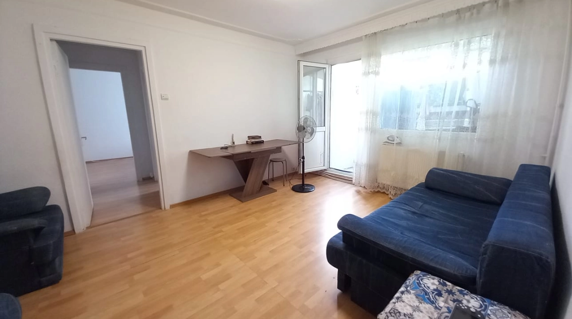 Oferta 2 camere, semidecomandat, 50 mp , de vanzare apartament in zona Podu Ros,  Pasapoarte imagine 5