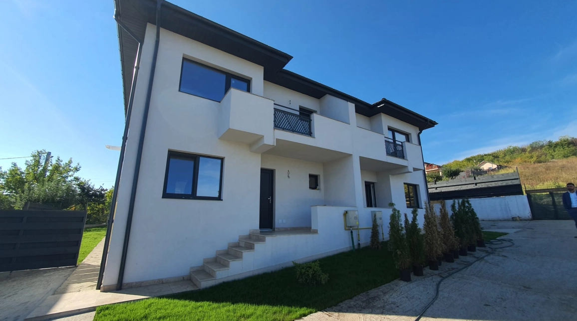 Oferta 4 camere, 103 mp , de vanzare casa in zona Visani,  la strada principala imagine 3