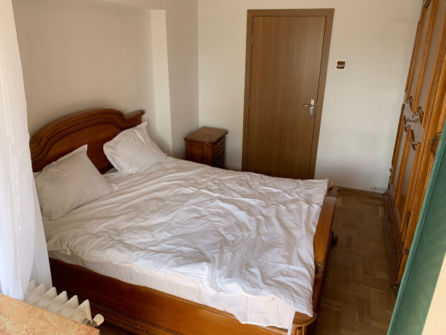 De inchiriat apartament, 2 camere,  decomandat ,  50 mp , Centru,  (Centru) 162042