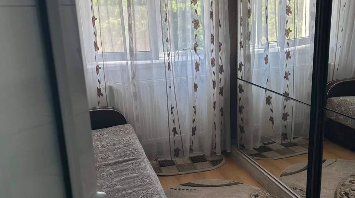 Oferta Pacurari apartament 56 mp , 3 camere, semidecomandat, de vanzare,  ALPHA BANK imagine 9