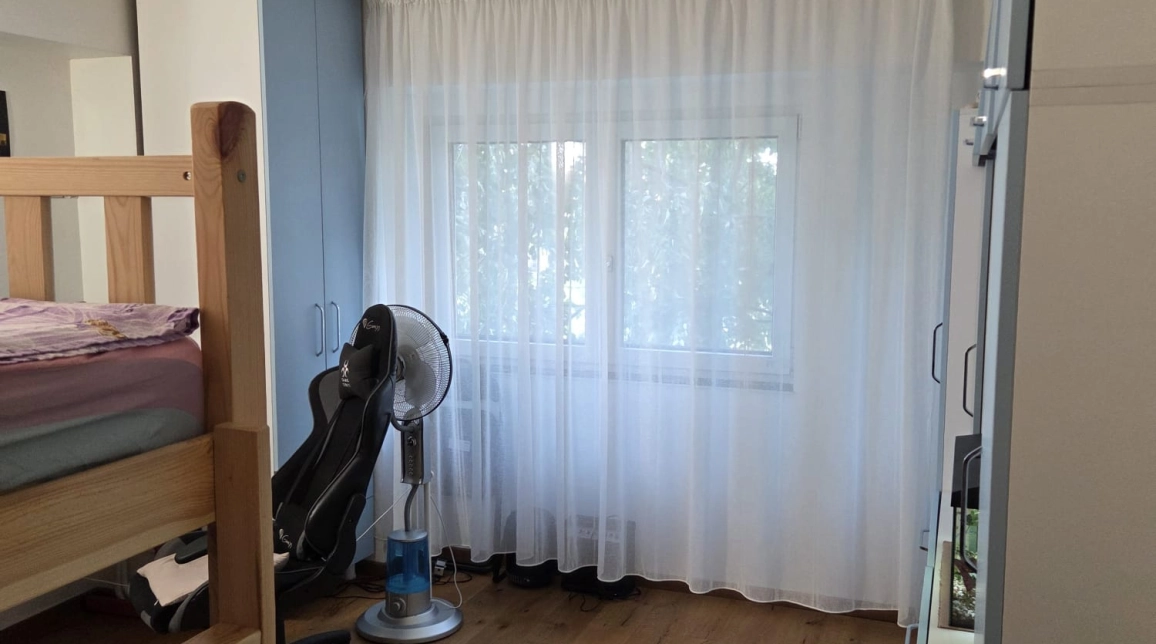Oferta De vanzare apartament, 3 camere, decomandat, 82 mp , Nicolina,  Prima Statie-Panasonic imagine 6