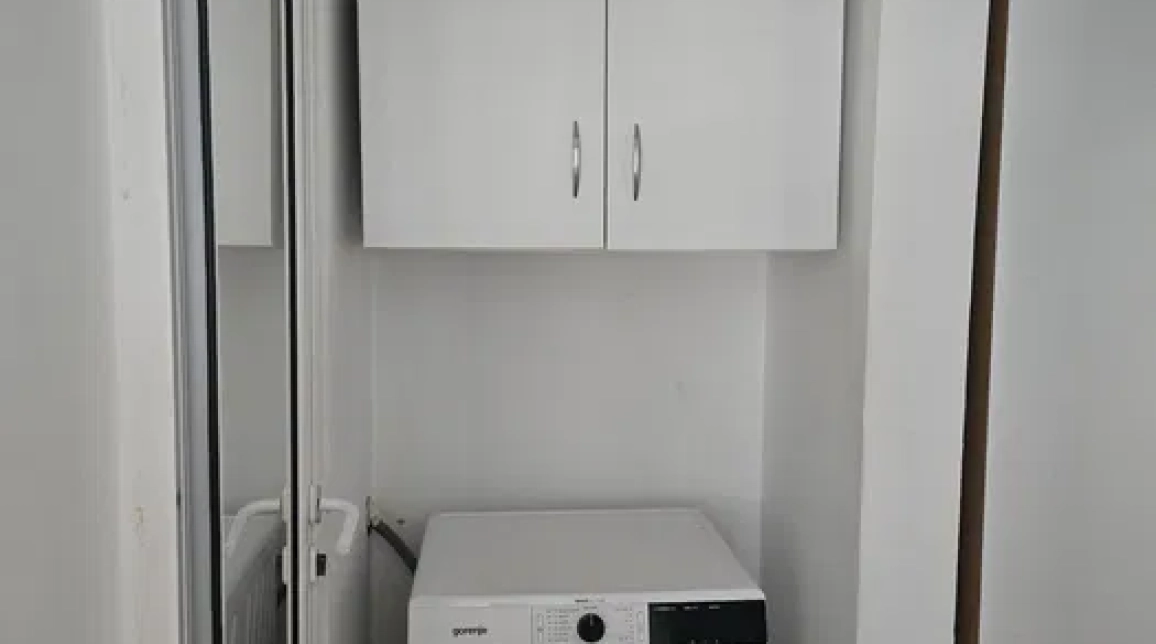 Oferta Apartament de vanzare, 3 camere, decomandat, 65 mp , Central,  Tg Cucu imagine 7