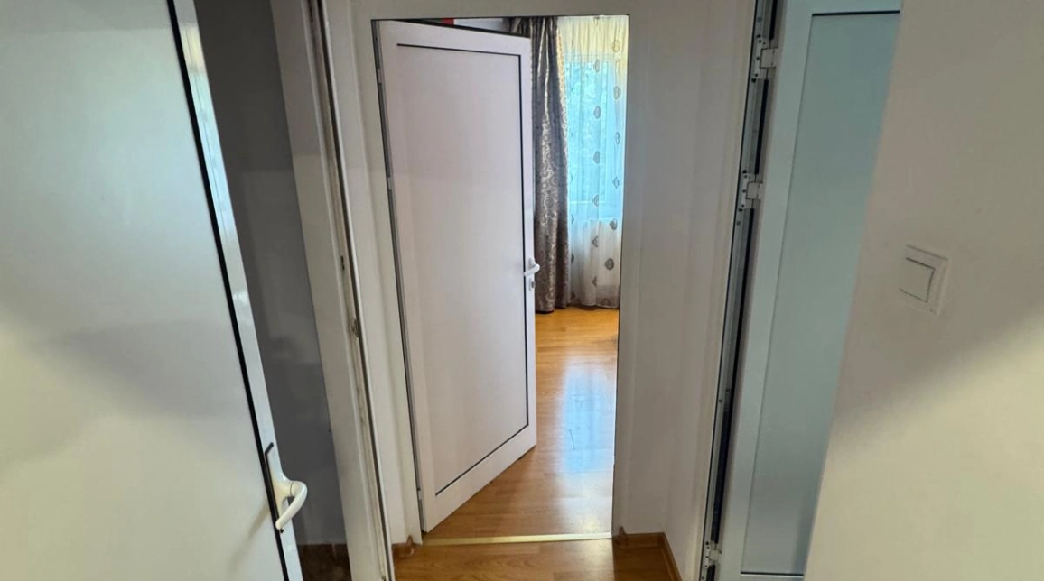 Oferta De inchiriat apartament, 2 camere, semidecomandat, 54 mp , Podu Ros,  Sensul Giratoriu imagine 8