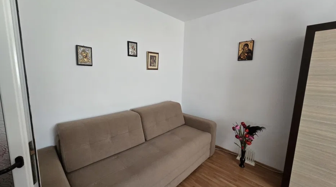 Oferta Apartament de vanzare, 3 camere, decomandat, 65 mp , Central,  Tg Cucu imagine 5