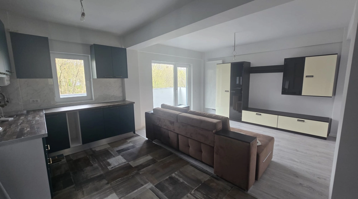 Oferta Apartament nou de vanzare, o camera, decomandat, 42 mp , Bucium,  La 1,5 km de Soseaua Bucium imagine 1