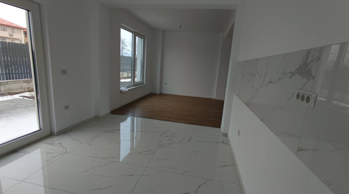 Oferta Casa de vanzare, 4 camere, 120 mp , Valea Lupului,  ( La 7 minute de Rond Pacurari) imagine 3
