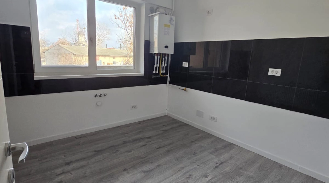 Oferta 2 camere, decomandat, 58 mp , de vanzare apartament in zona Nicolina,  Nicolina 2 - Bd Poitiers, cu Parcare inclusa imagine 6