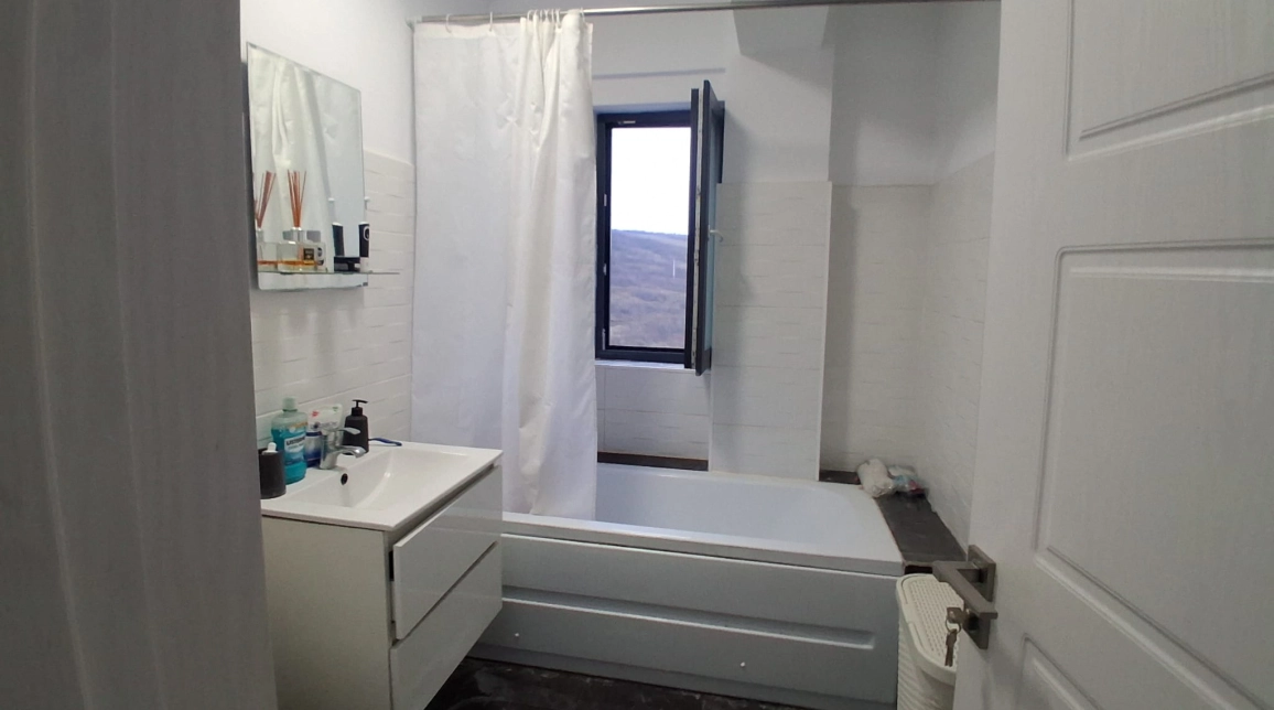 Oferta Apartament, 2 camere, semidecomandat, 58 mp , Bucium, de vanzare,  Bellaria imagine 9