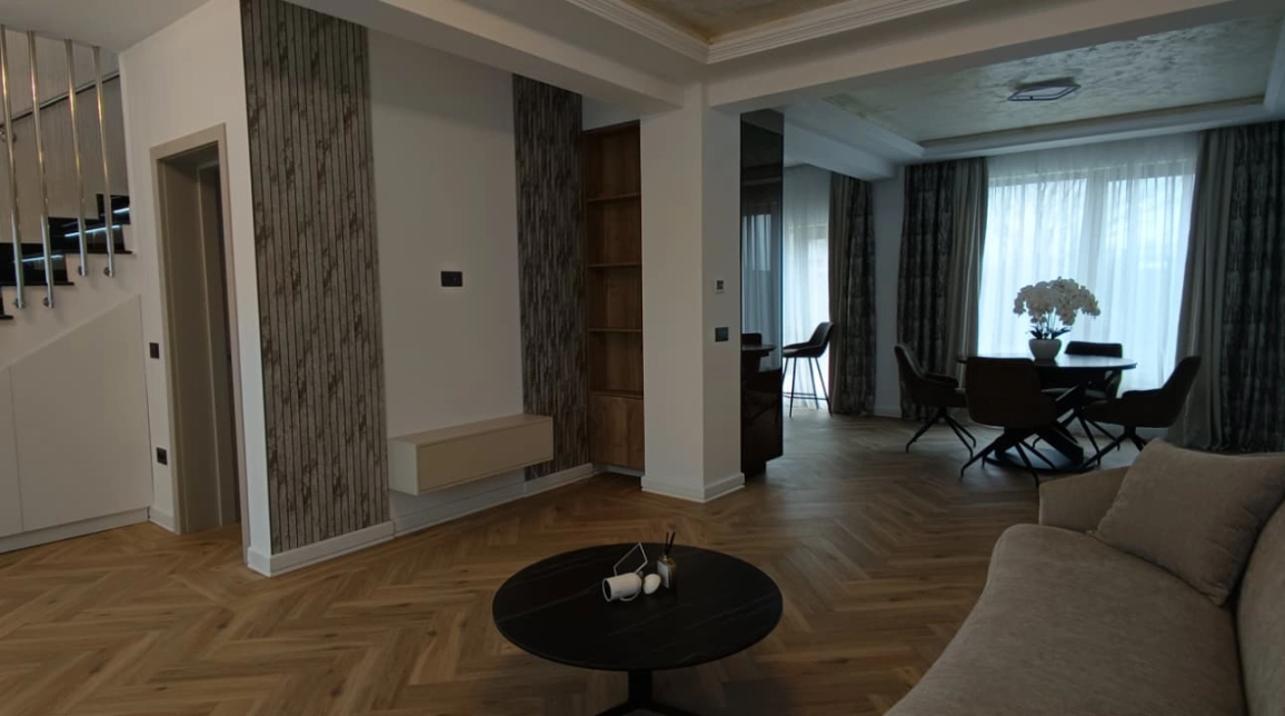 Oferta 4 camere, 106 mp , de vanzare casa in zona Valea Lupului,  mai sus de str Victoriei imagine 1