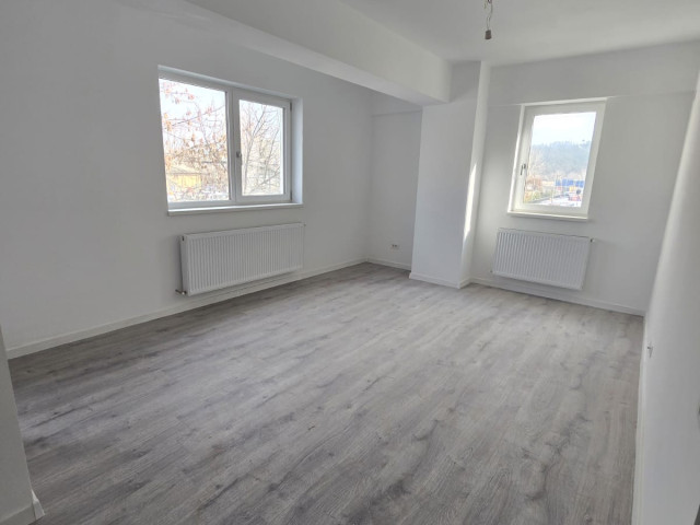 2 camere,  decomandat ,  58 mp , de vanzare apartament in zona Nicolina,  (Nicolina 2 - Bd Poitiers, cu Parcare inclusa) 157628